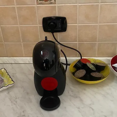 L'albero Di Limoni Sul Mare Di * Pizzo (Calabria)