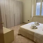L'albero Di Limoni Sul Mare Di Дом отдыха