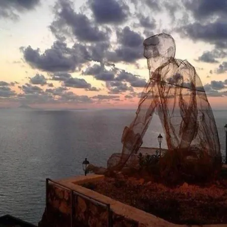 بيت للعطل L'albero Di Limoni Sul Mare Di *
