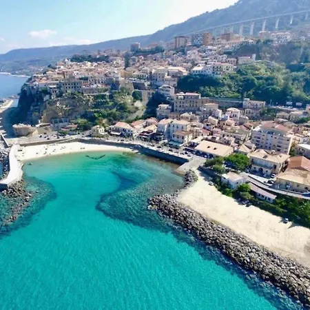 L'albero Di Limoni Sul Mare Di