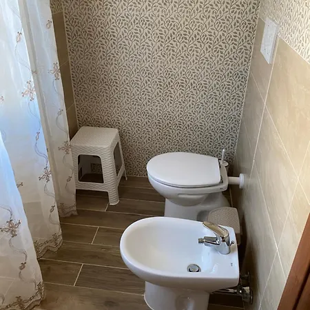 L'albero Di Limoni Sul Mare Di 펜션 *