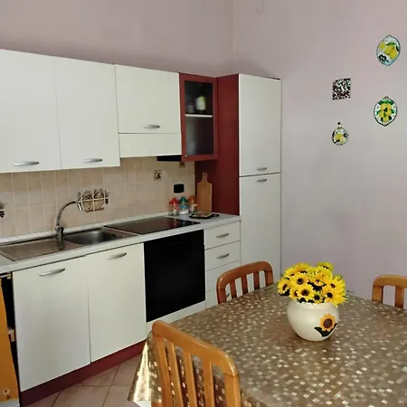 L'albero Di Limoni Sul Mare Di 펜션 피조