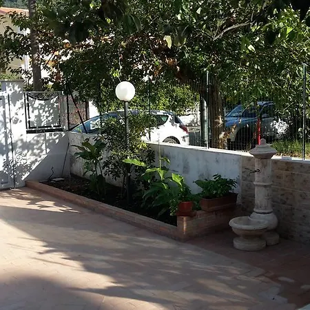 펜션 L'albero Di Limoni Sul Mare Di *