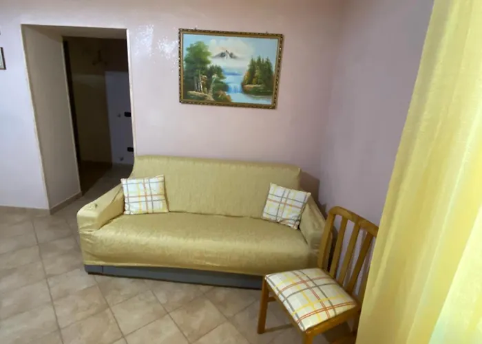 L'albero Di Limoni Sul Mare Di * Pizzo (Calabria)